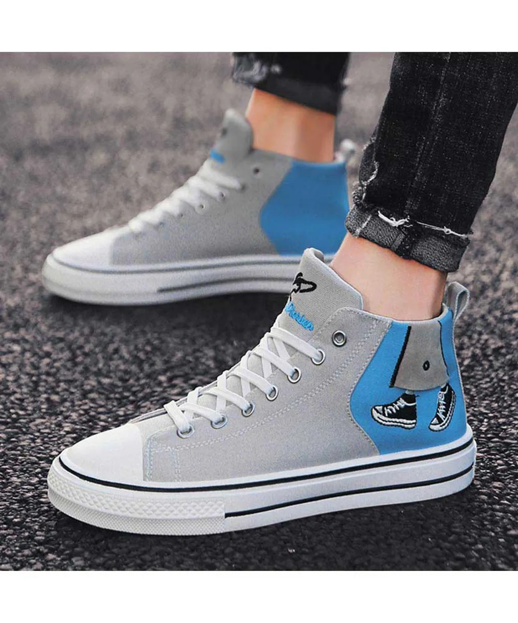 Grey canvas walking pattern shoe sneaker boot